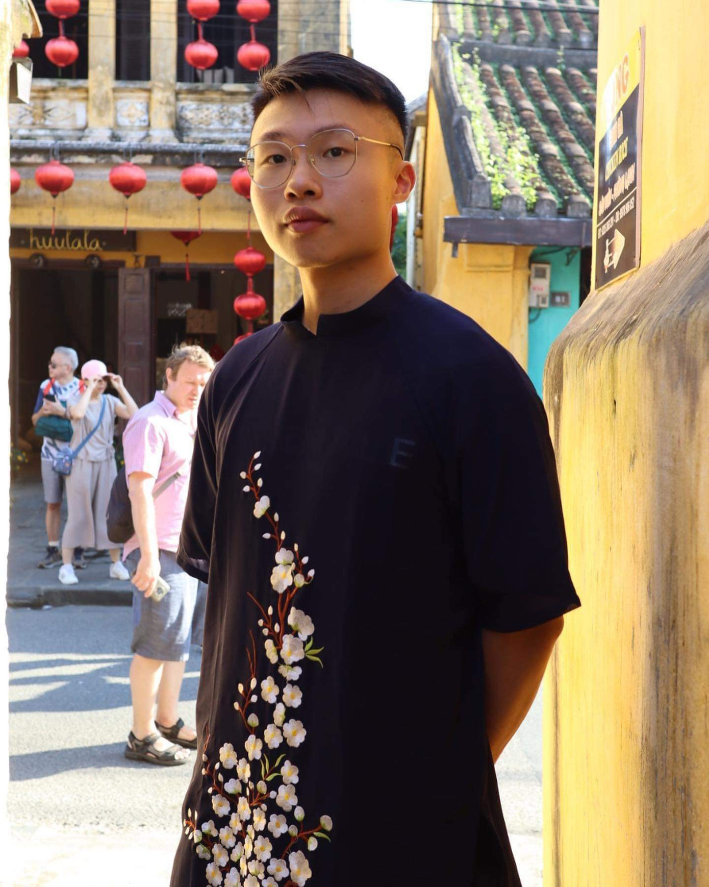 Allan Wang rất thích Tết Việt và luôn muốn tìm hiểu nhiều hơn nữa. Ảnh: NVCC