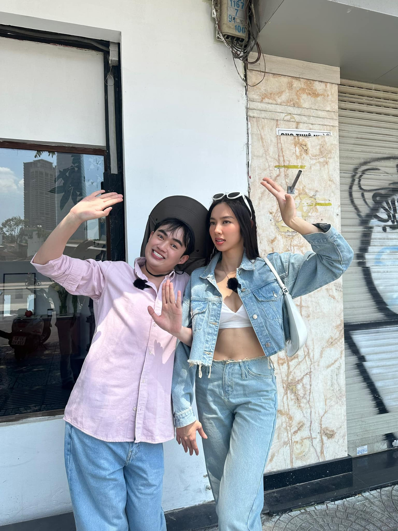 &quot;Thánh biểu cảm&quot; Thùy Tiên và &quot;meme chúa&quot; mới nổi Tina Thảo Thi khi chung khung hình.