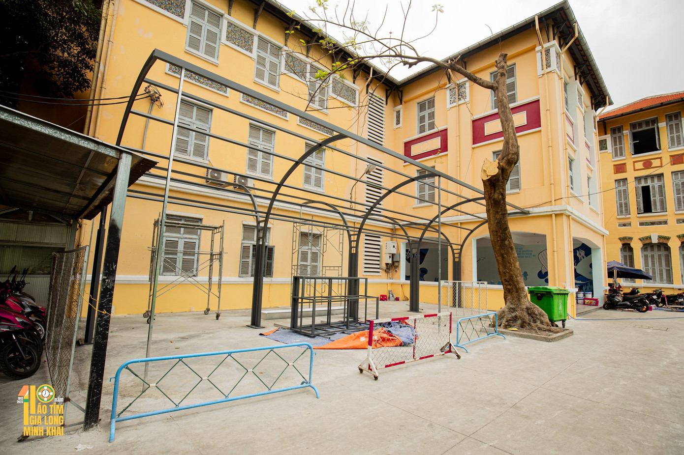 Khu vực “bí ẩn” hiện đang được đồn thổi là khu vực xem đá bóng hoặc một khu vườn mini. Khu vực “bí ẩn” hiện đang được đồn thổi là khu vực xem đá bóng hoặc một khu vườn mini.