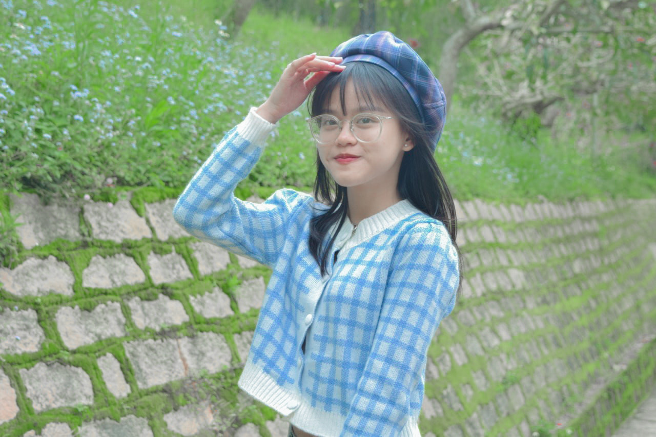 Quỳnh Giang cho rằng các ca khúc cần phải xử lý khéo léo các chất liệu liên quan đến văn hóa dân tộc nếu có đưa vào. Quỳnh Giang cho rằng các ca khúc cần phải xử lý khéo léo các chất liệu liên quan đến văn hóa dân tộc nếu có đưa vào.