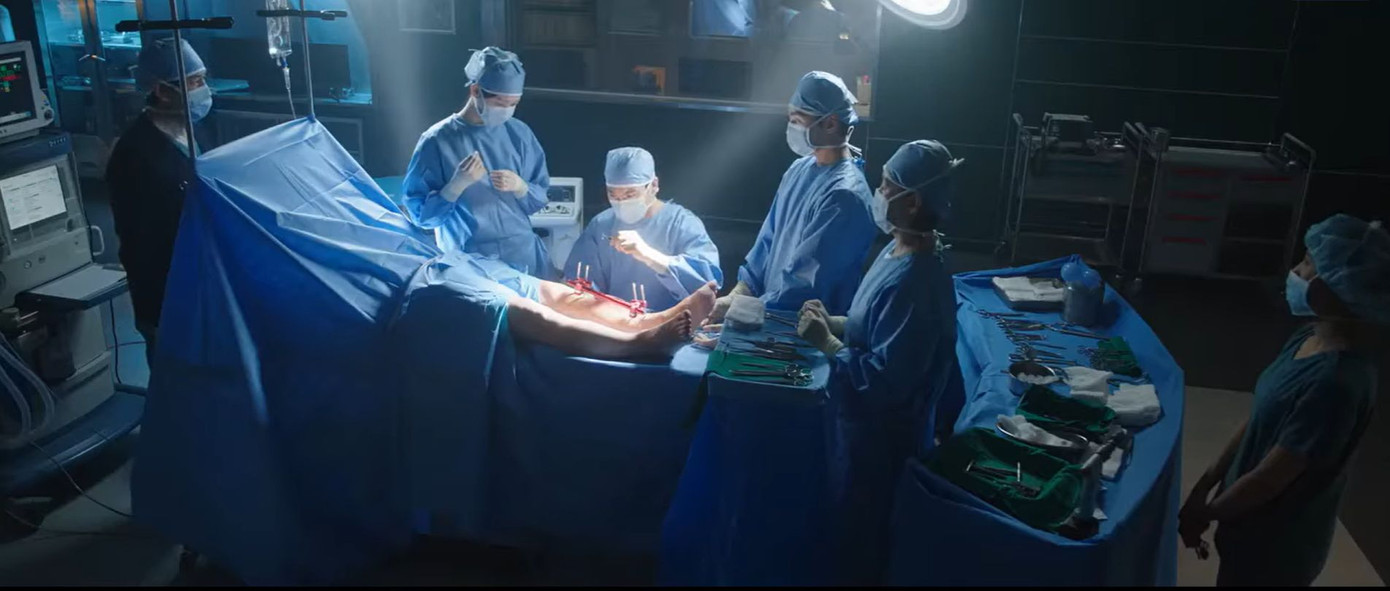 Cha Eun Jae đã tiến bộ và ra dáng một cô bác sĩ điềm đạm, tự tin hoàn thành ca phẫu thuật đến cuối cùng. Cha Eun Jae đã tiến bộ và ra dáng một cô bác sĩ điềm đạm, tự tin hoàn thành ca phẫu thuật đến cuối cùng.