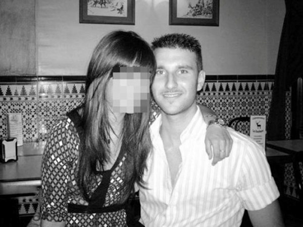 Sanchez Ramirez (phải) đang bị nghi là người phát tán clip đen của bà Carpio