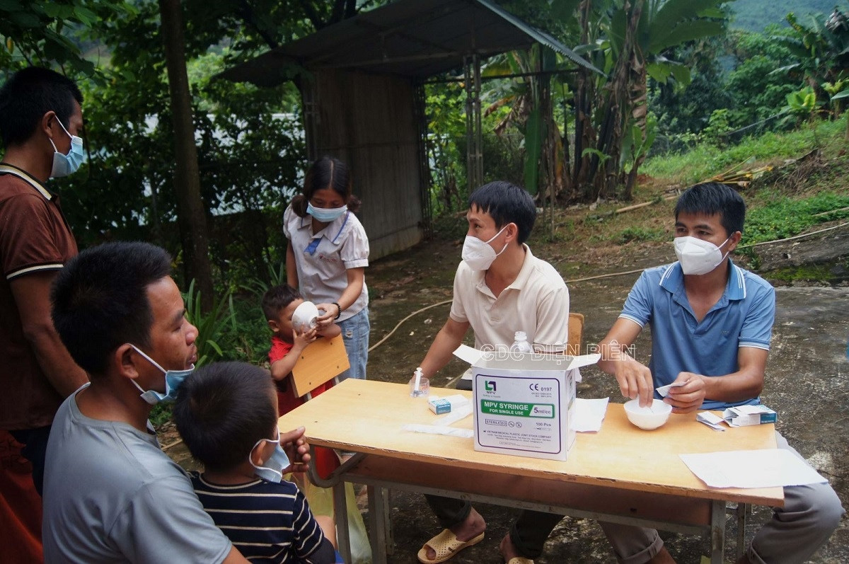 Diễn biến khó lường của bệnh bạch hầu ở nhiều địa phương đang khiến người dân lo lắng.