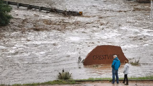 Trận lũ quét xảy ra ở bang Colorado khiến hàng trăm người mất tích. Trận lũ quét xảy ra ở bang Colorado khiến hàng trăm người mất tích