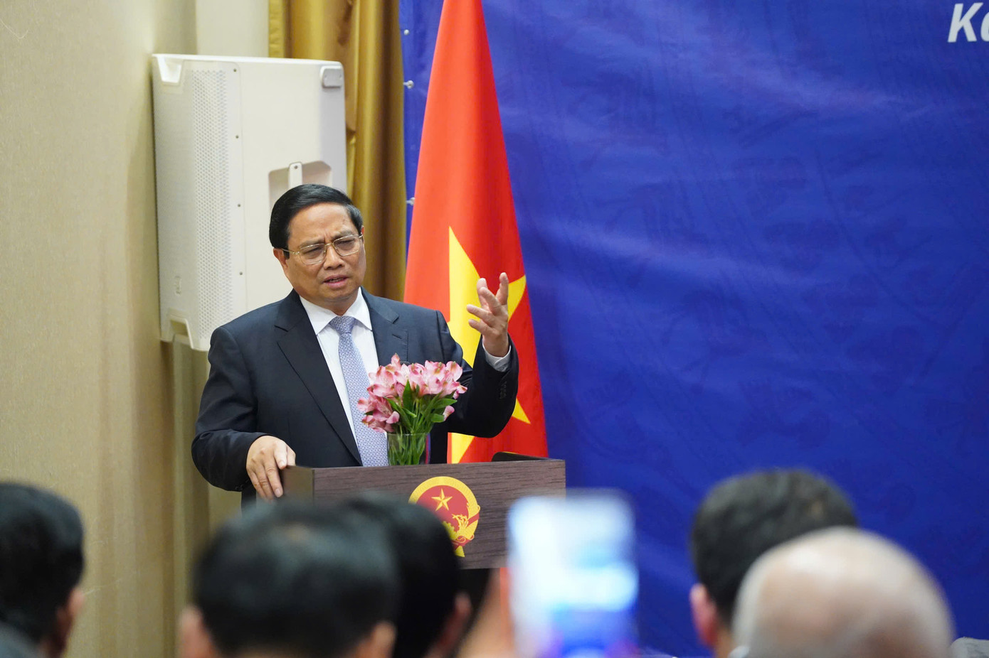 Thủ tướng Phạm Minh Chính phát biểu tại buổi gặp mặt cộng đồng người Việt Nam tại Nga