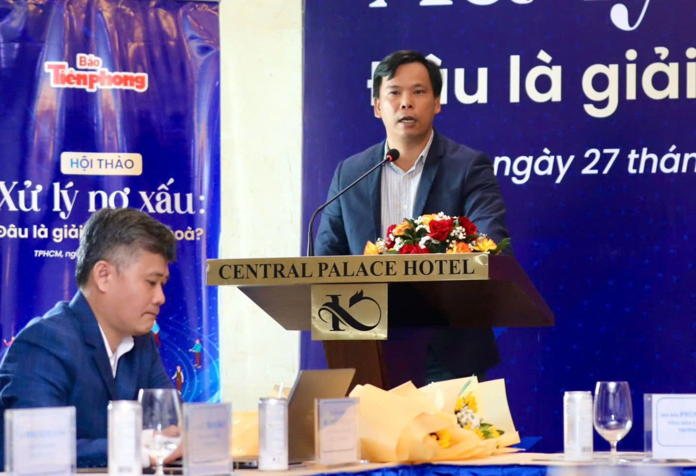 Luật sư Lê Trung Phát cho rằng việc xử lý tài sản nhằm đảm bảo cho việc thu hồi nợ tưởng rất đơn giản nhưng có rất nhiều vấn đề đặt ra.