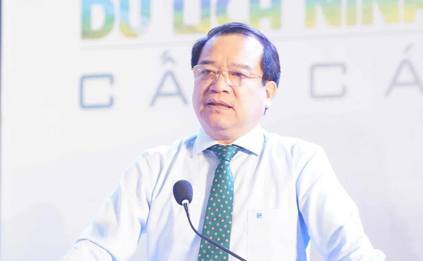 Ông Hà Văn Siêu - Phó Cục trưởng Cục Du lịch quốc gia Việt Nam. Ông Hà Văn Siêu - Phó Cục trưởng Cục Du lịch quốc gia Việt Nam.