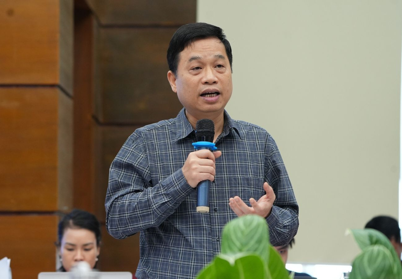 Ông Lê Văn Bình - Phó Cục trưởng Cục Quản lý đất đai, Bộ Nông nghiệp và Môi trường. Ông Lê Văn Bình - Phó Cục trưởng Cục Quản lý đất đai, Bộ Nông nghiệp và Môi trường.