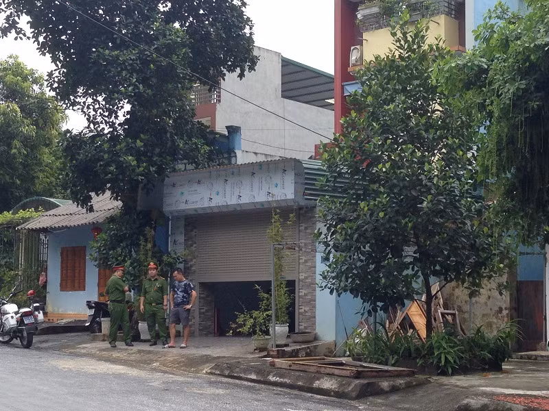 Khám nhà Phó phòng Khảo thí Hà Giang Vũ Trọng Lương ảnh 8