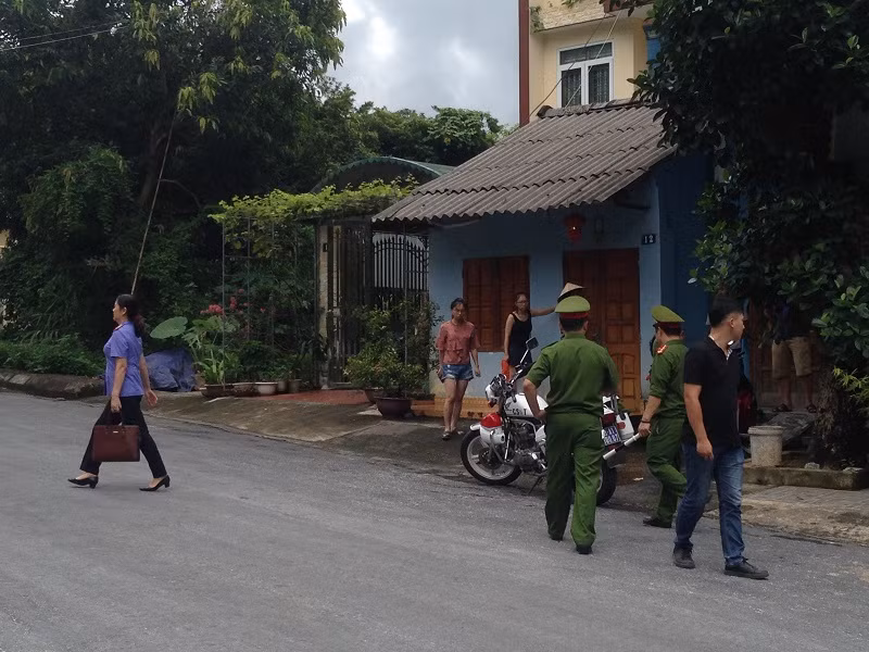 Khám nhà Phó phòng Khảo thí Hà Giang Vũ Trọng Lương ảnh 3