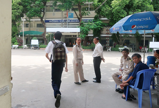 Đề Toán THPT phân hóa cao, nhiều thí sinh bật khóc ảnh 16