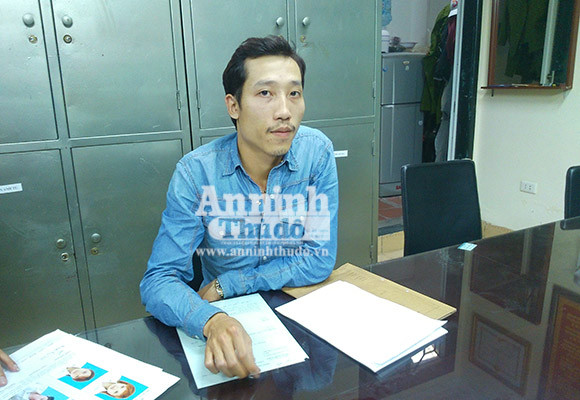 Đối tượng Việt lấy tên Quân để "hành nghề" chụp ảnh chuyên nghiệp cho gái bán dâm. Đối tượng Việt lấy tên Quân để