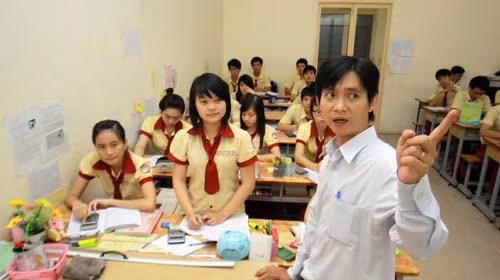 Giờ học phụ đạo của học sinh lớp 12A2 Trường THPT Thành Nhân, Q.Tân Phú TP.HCM vào chiều 29-2. Ảnh: N.Hùng