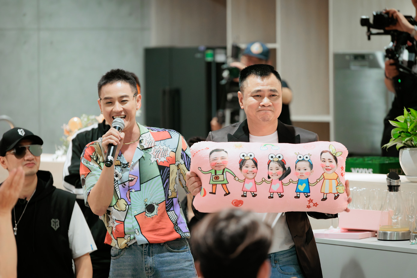 NSND Tự Long và Thanh Duy có sự đồng điệu từ trước khi tham gia show Anh trai. NSND Tự Long và Thanh Duy có sự đồng điệu từ trước khi tham gia show Anh trai.