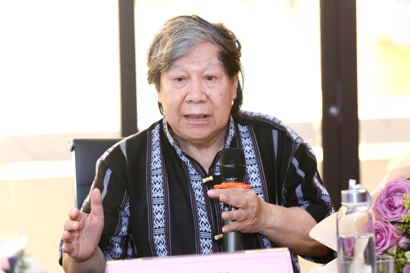 Nhà sử học Lê Văn Lan cho rằng cần có sự vào cuộc của nhà quản lý để dẹp loạn u mê