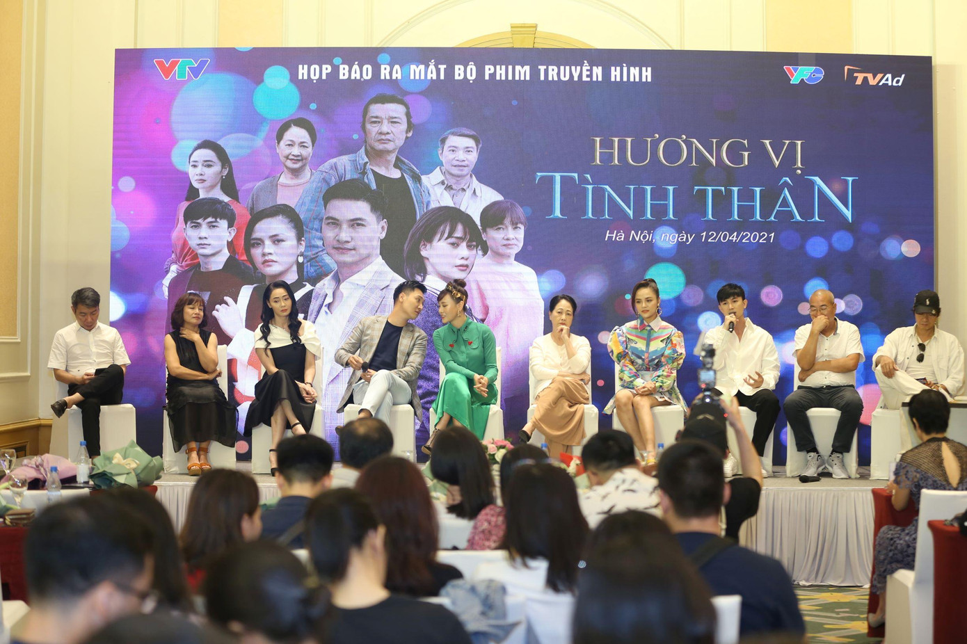 Dàn diễn viên hot của "Hương vị tình thân"