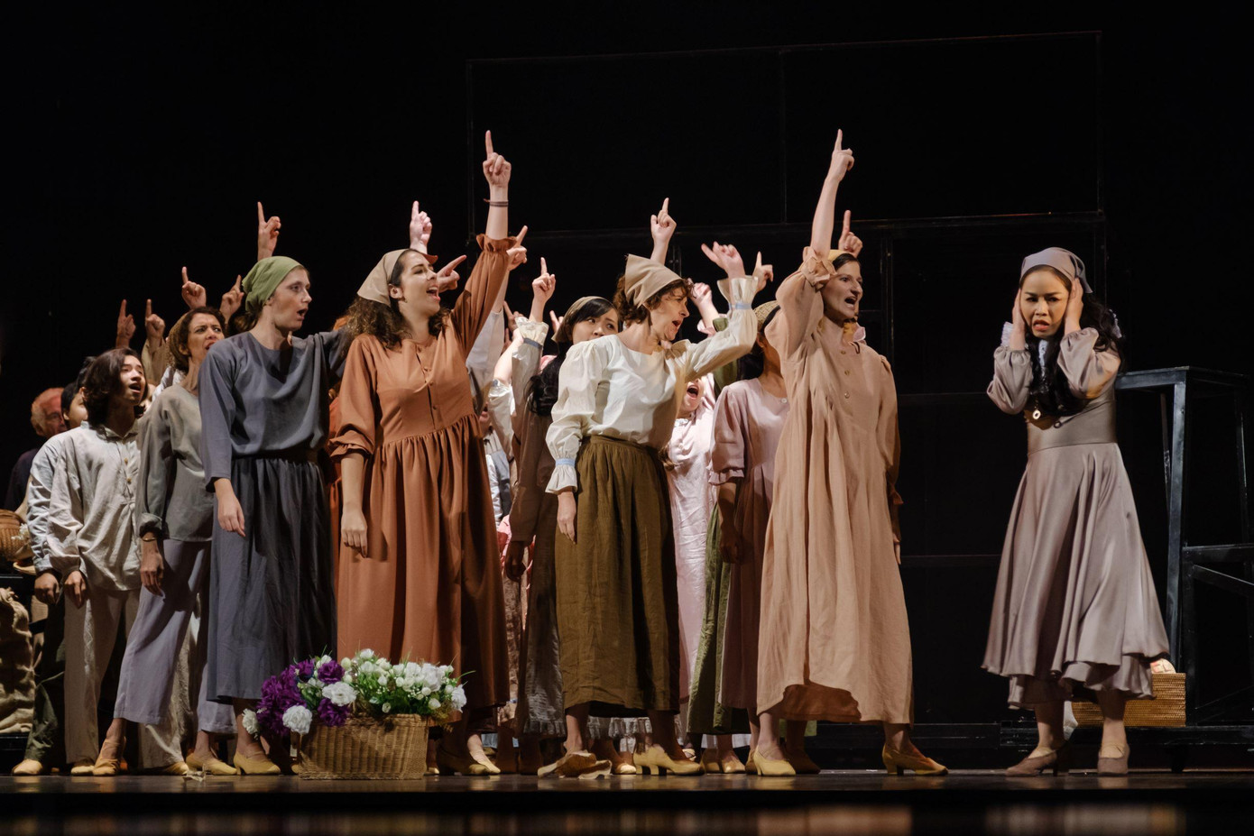 Nỗ lực của nghệ sĩ Việt Nam dựng nhạc kịch "Những người khốn khổ"