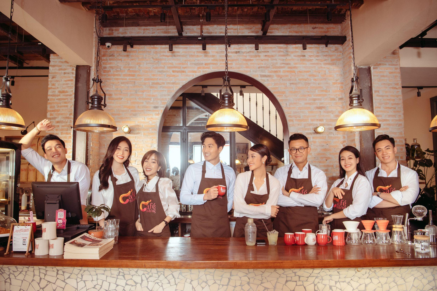 Trường quay nhiều màu sắc hơn của chương trình “Café sáng”. Ảnh: VTV