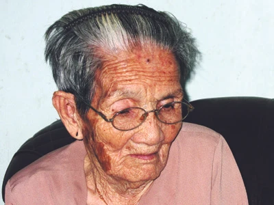 Bà ngoại của Hoàng Thị Nam