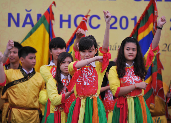 Các tiết mục múa của học sinh trường Xã Đàn được dàn dựng rất công phu