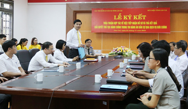 Hợp tác về tiếp nhận hồ sơ, giải quyết thủ tục hành chính qua bưu điện ảnh 1