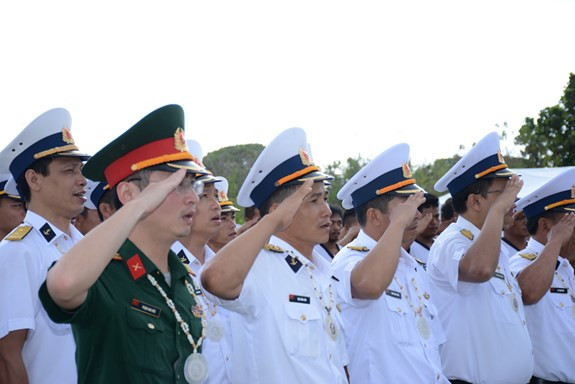 Hải quân Việt Nam - Philippines giao lưu trên đảo Song Tử Đông ảnh 3