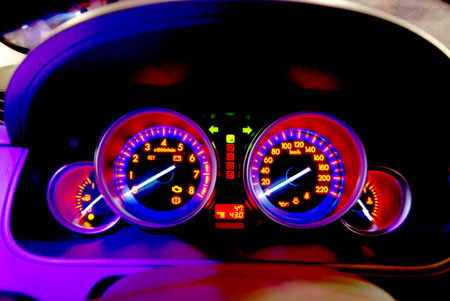 Hệ thống đồng hồ báo