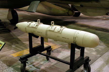 "Kẻ phá đám" SAM-2 - máy gây nhiễu rãnh đạn AN/ALQ-71.