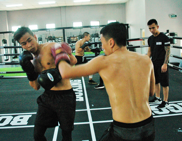 Võ sĩ Trần Văn Thảo luyện công xuyên tết để tranh đai vô địch thế giới ảnh 3