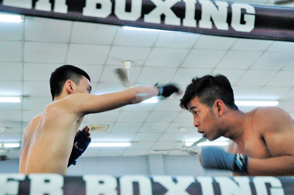 Võ sĩ Trần Văn Thảo luyện công xuyên tết để tranh đai vô địch thế giới ảnh 2