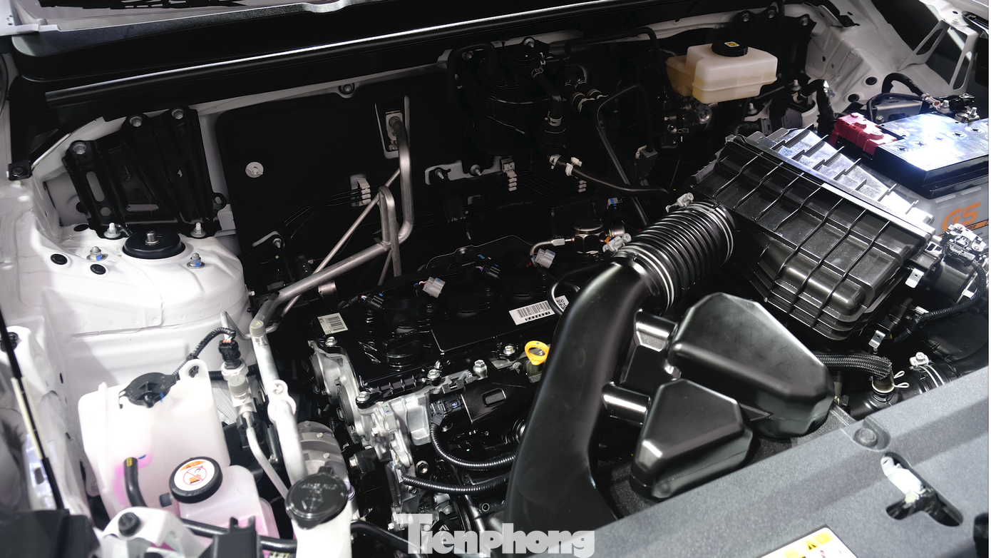 Hệ thống truyền động của Innova Cross Hybrid. Hệ thống truyền động của Innova Cross Hybrid.