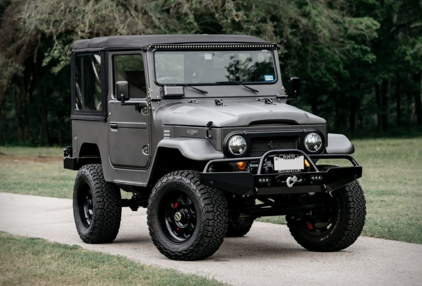 FJ40 Land Cruiser. FJ40 Land Cruiser.