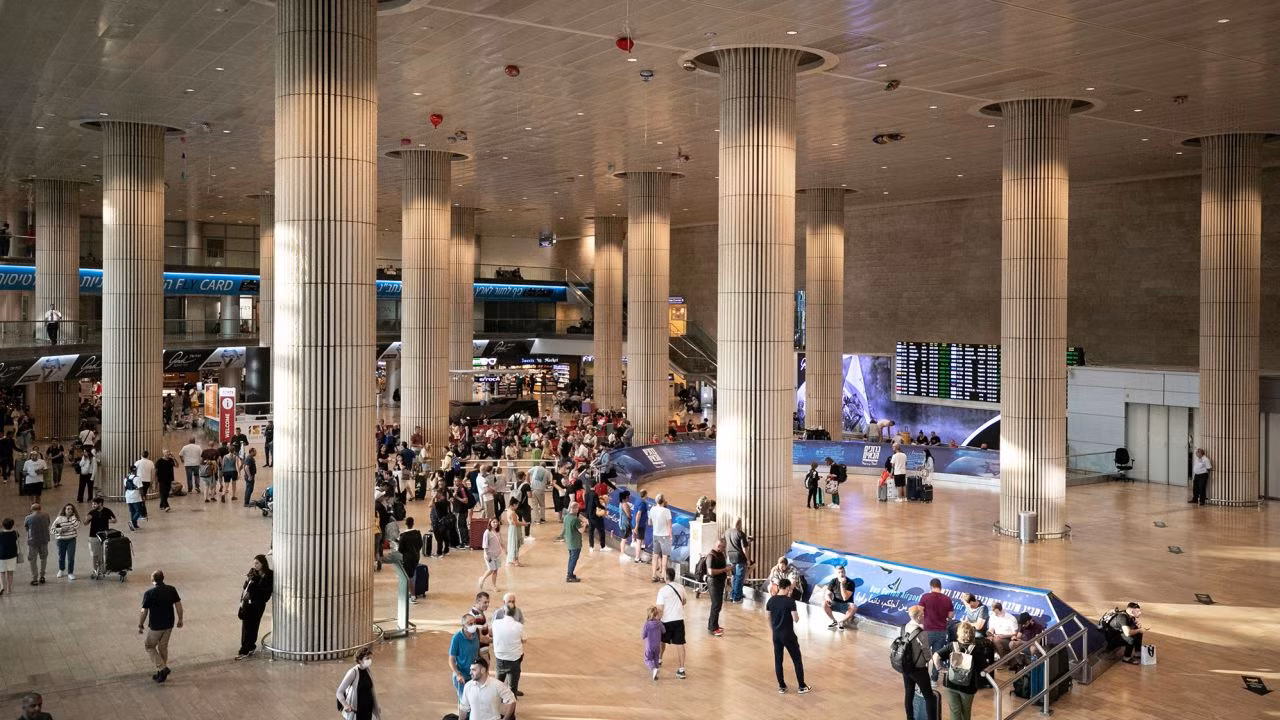 Một số chuyến bay đến/đi từ sân bay quốc tế Ben Gurion bị ảnh hưởng bởi các cuộc giao tranh. Một số chuyến bay đến/đi từ sân bay quốc tế Ben Gurion bị ảnh hưởng bởi các cuộc giao tranh.