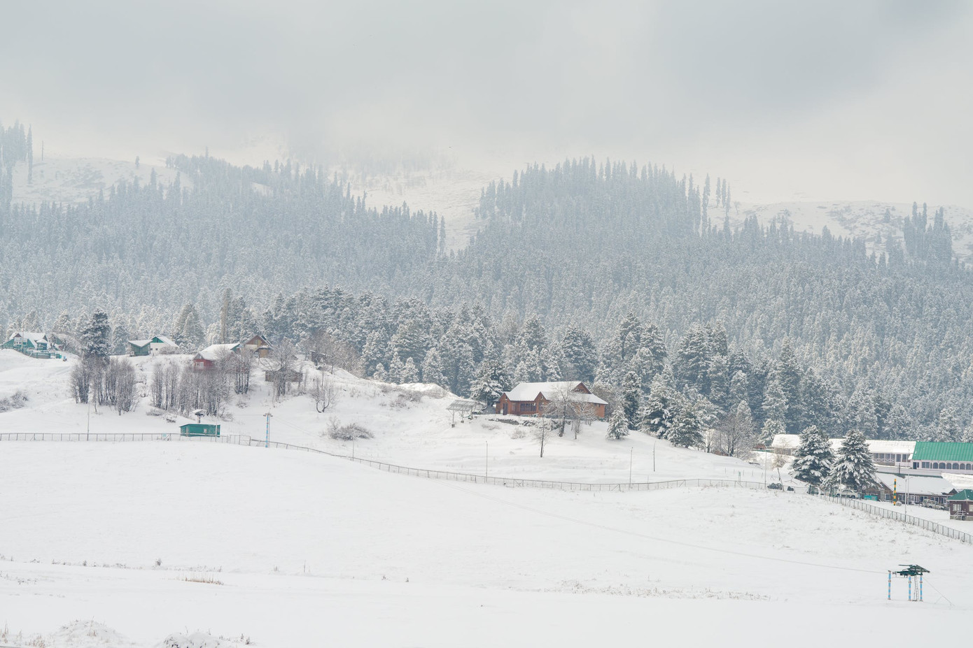 Du lịch trượt tuyết mùa đông được nhiều khách Việt đăng ký tham gia từ trước mùa giáng sinh. Ảnh: Pexels.