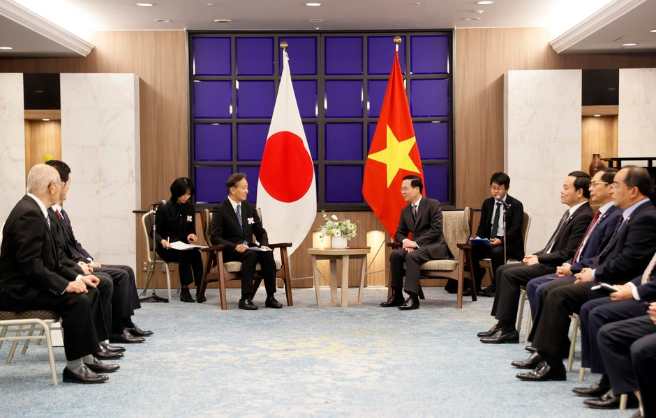 Chủ tịch nước Võ Văn Thưởng tiếp Đoàn đại biểu Hiệp hội Hữu nghị Kyushu-Việt Nam. (Ảnh: Thống Nhất/TTXVN).