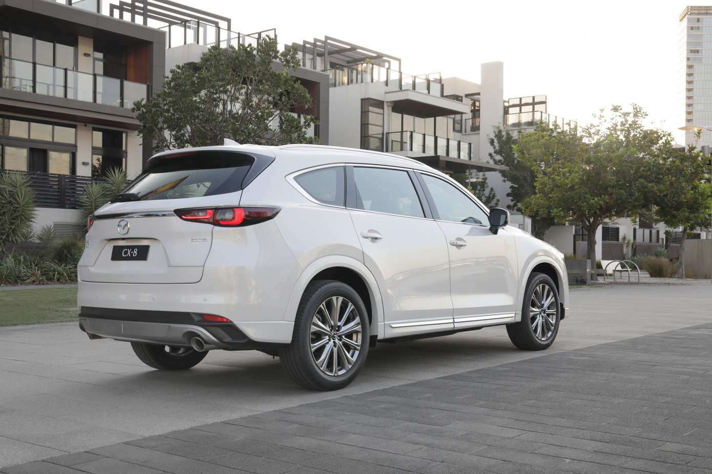 Mazda khai tử mẫu SUV 3 hàng ghế CX-8. Mazda khai tử mẫu SUV 3 hàng ghế CX-8.