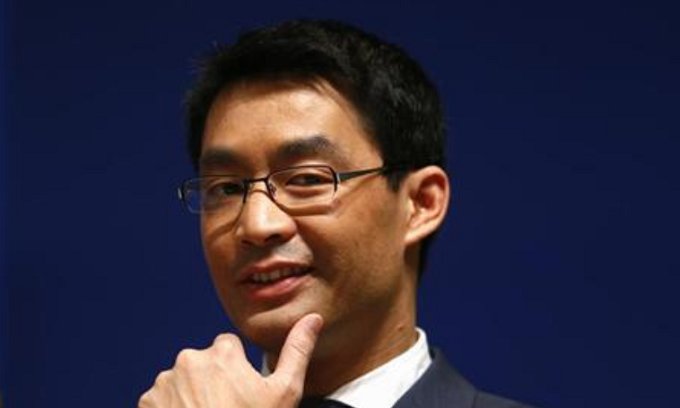 Philipp Rösler là chính trị gia trẻ tuổi gặt hái nhiều thành công ở Đức. Philipp Rösler là chính trị gia trẻ tuổi gặt hái nhiều thành công ở Đức.