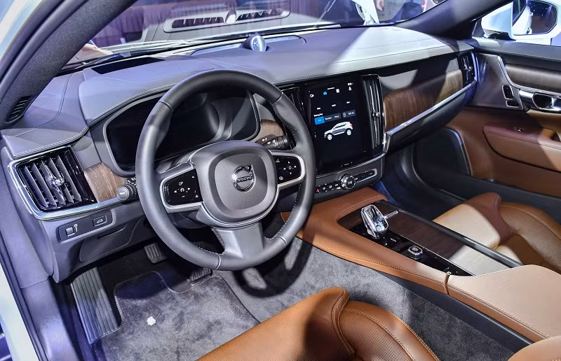 Nội thất hiện đại của Volvo S90.