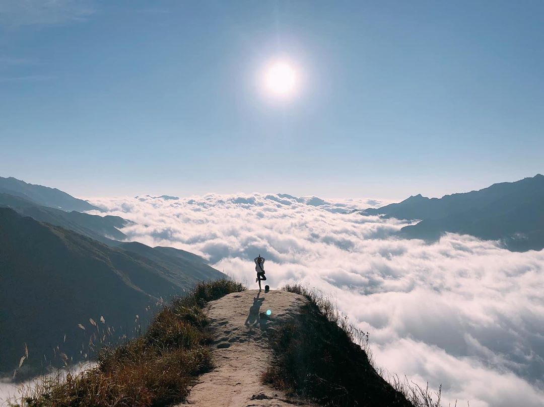 Đoạn đường "sống lưng khủng long" tại Tà Xùa.