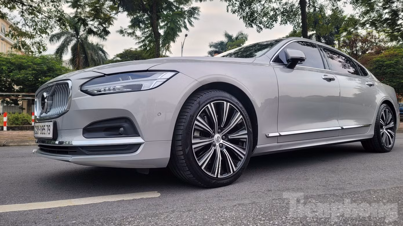 Volvo S90 Ultimate nhận ưu đãi lớn tại thị trường Việt.