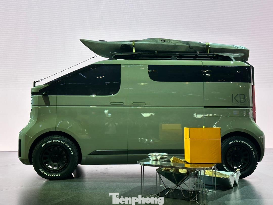 Như đã đưa tin từ trước, trong triển lãm lần này, Toyota trình làng một giải pháp di chuyển hiệu quả với sản phẩm Kayoibako, mẫu xe ý tưởng tượng trưng cho sự tự do tận hưởng cuộc sống. Như đã đưa tin từ trước, trong triển lãm lần này, Toyota trình làng một giải pháp di chuyển hiệu quả với sản phẩm Kayoibako, mẫu xe ý tưởng tượng trưng cho sự tự do tận hưởng cuộc sống.