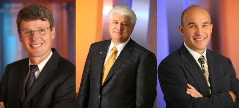 Bất đồng giữa Thorsten Heins (trái), Mike Lazaridis (giữa) và Jim Balsillie đã khiến BlackBerry mất ổn định ngay từ bên trong