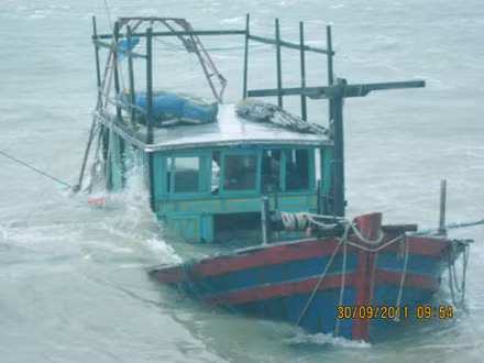 Tàu đánh cá của ngư dân huyện đảo Cô Tô