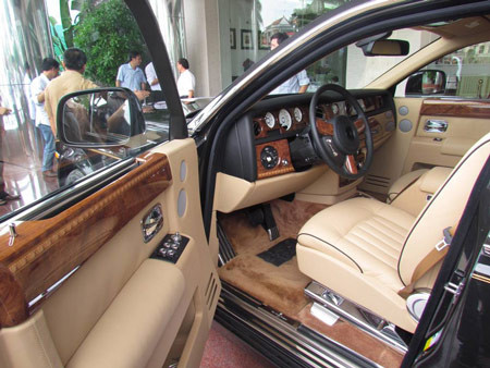 Nội thất bên trong chiếc xe