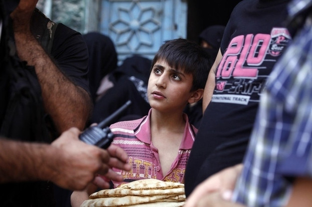 Những em không dùng được súng thì thành khổ sai