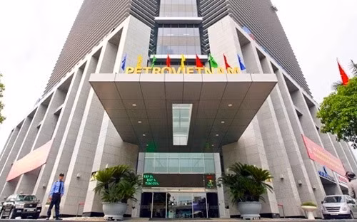 Vốn điều lệ của Petro Vietnam được ấn định tại thời điểm chuyển đổi mô hình là hơn 177, 6 nghìn tỷ đồng