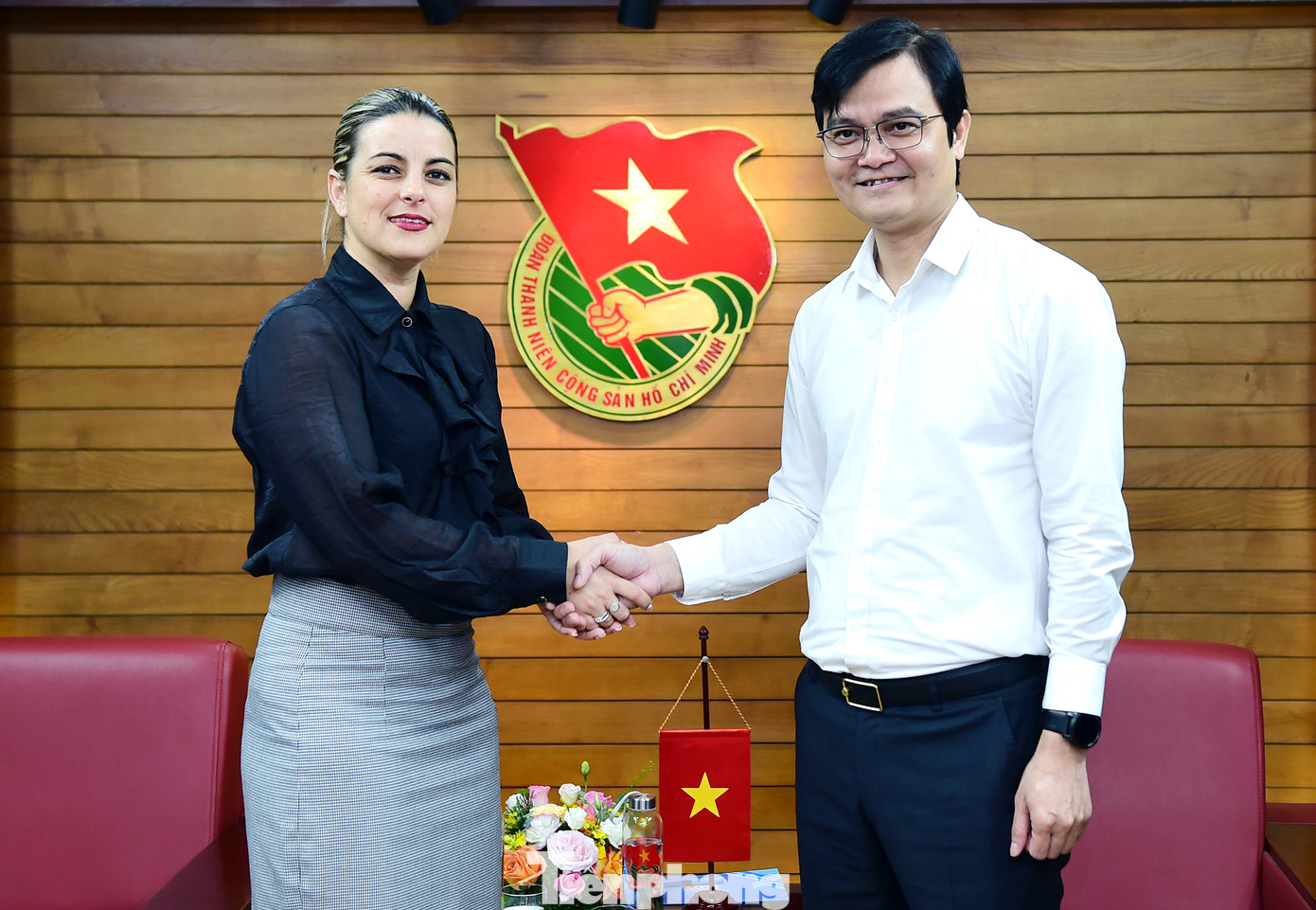 Bí thư thứ nhất T.Ư Đoàn TNCS Hồ Chí Minh Bùi Quang Huy và Bí thư thứ nhất T.Ư Đoàn TNCS Cuba Aylin Alvarez Garcia tại buổi tiếp. Ảnh: Xuân Tùng