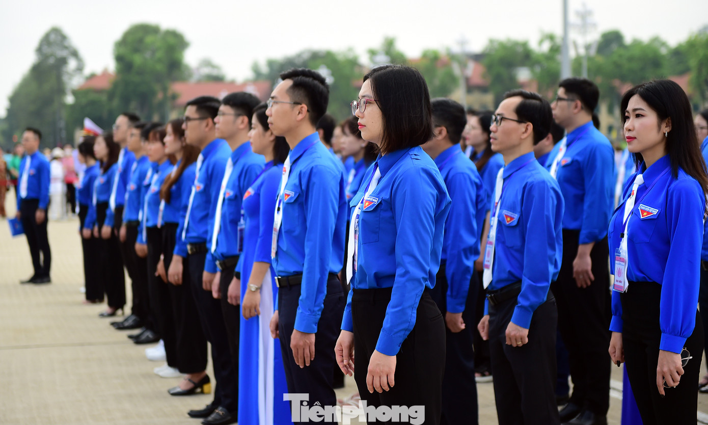 Các đại biểu có độ tuổi trung bình là 30 tuổi; trong đó có 32 đại biểu nữ, 43 đại biểu nam. Các đại biểu đến từ 56 cơ sở Đoàn trực thuộc Đoàn Khối với nhiều thành phần, gồm cán bộ, công chức, viên chức, nhà báo trẻ, cán bộ Đoàn, giảng viên trẻ, sinh viên, nhà khoa học, văn nghệ sĩ.