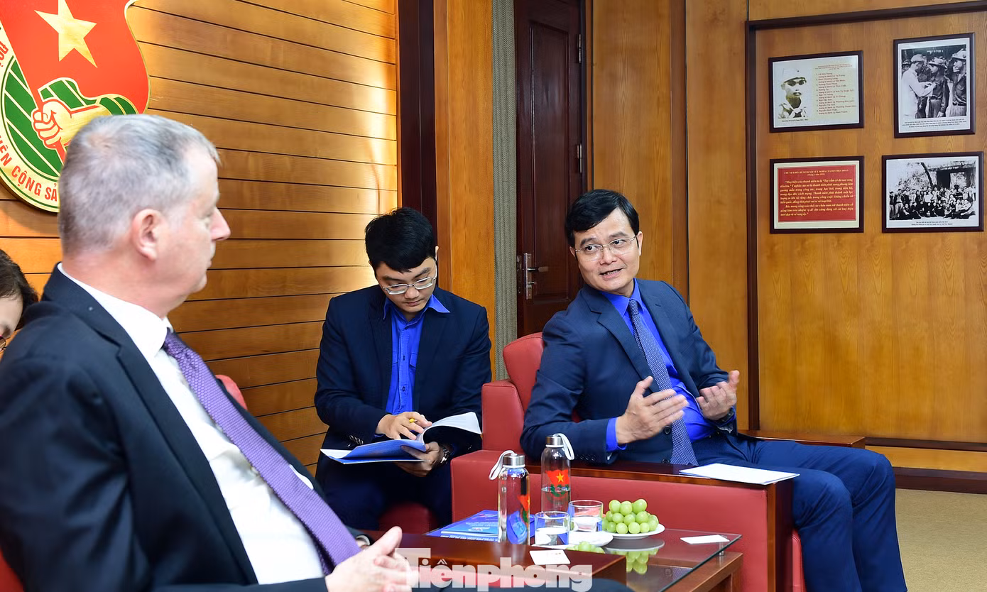 Anh Bùi Quang Huy đề nghị tiếp tục thúc đẩy hoạt động hợp tác thanh niên trên nhiều lĩnh vực. Ảnh: Xuân Tùng Anh Bùi Quang Huy đề nghị tiếp tục thúc đẩy hoạt động hợp tác thanh niên trên nhiều lĩnh vực. Ảnh: Xuân Tùng