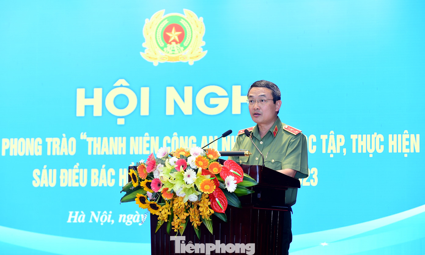 Trung tướng Nguyễn Ngọc Toàn phát biểu tại hội nghị. Ảnh: Xuân Tùng